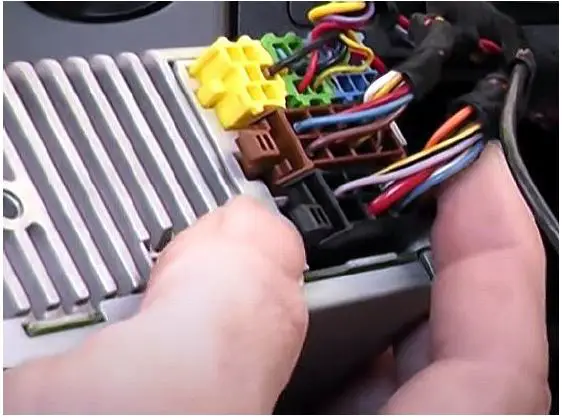 BECKER-A2DIY-BKR-Aux-Ready-Radios-3