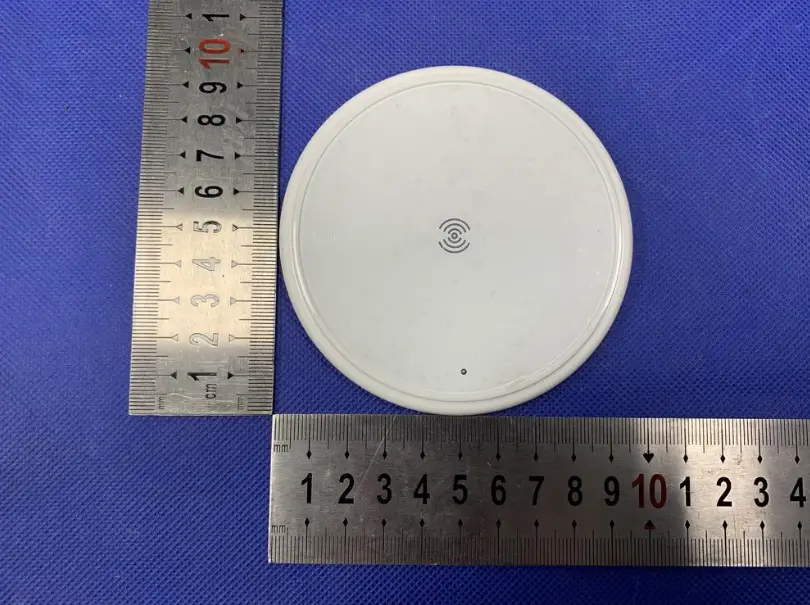 Dongguan Chuan Optoelectronics Ws-18b Wireless Charger Instruction Manual