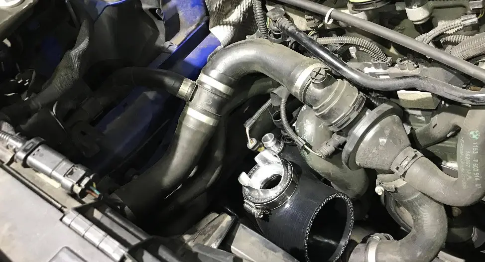 Dinan D760-0061 Turbo Inlet Pipe Instruction Manual Dinan D760-0061 Turbo Inlet Pipe Instruction Manual