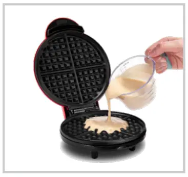 USING YOUR WAFFLE MAKER