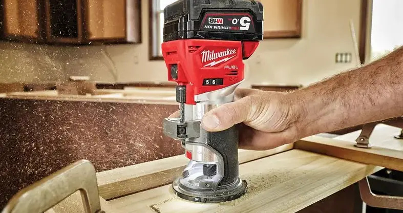 Milwaukee M18 Ftr Router Instruction Manual
