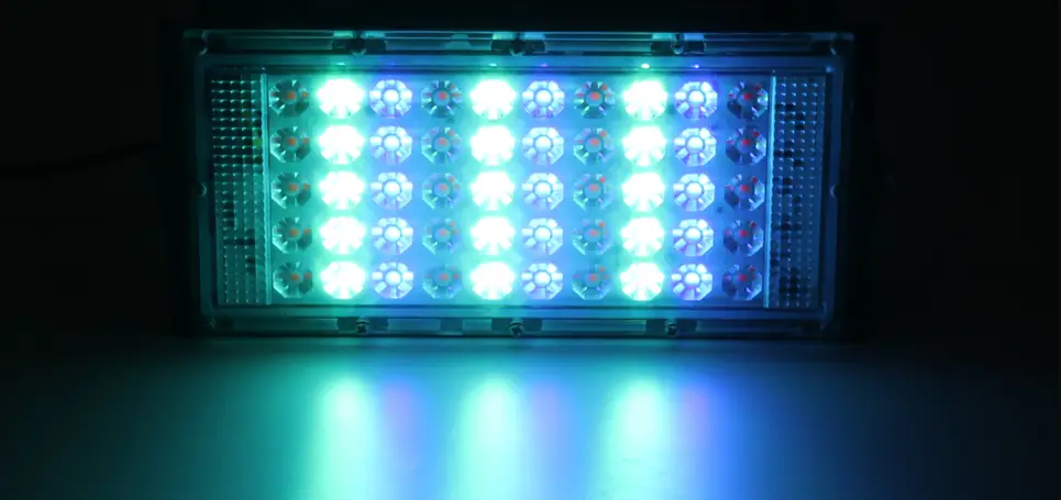 Rebel Urz Series Light Led Floodlight User Manual