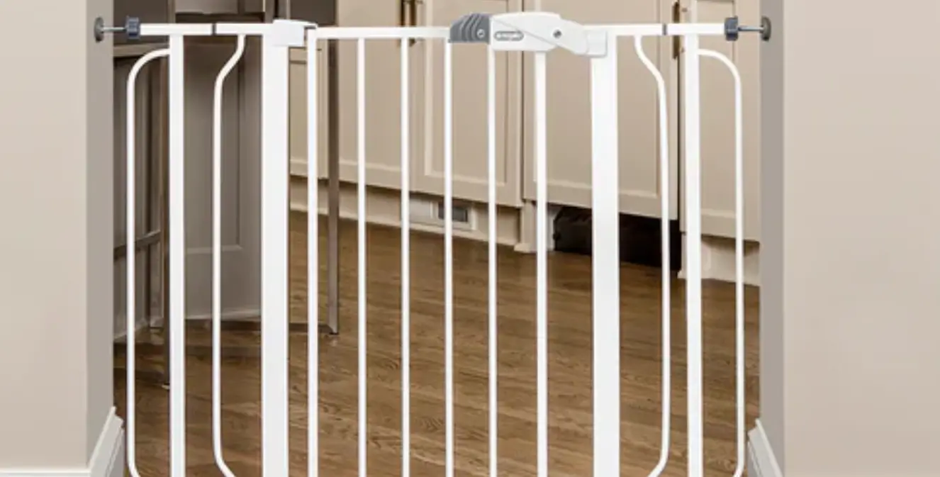 Regalo 1165 W Easy Step Extra Wide Safety Gate Instruction Manual Regalo 1165 W Easy Step Extra Wide Safety Gate Instruction Manual