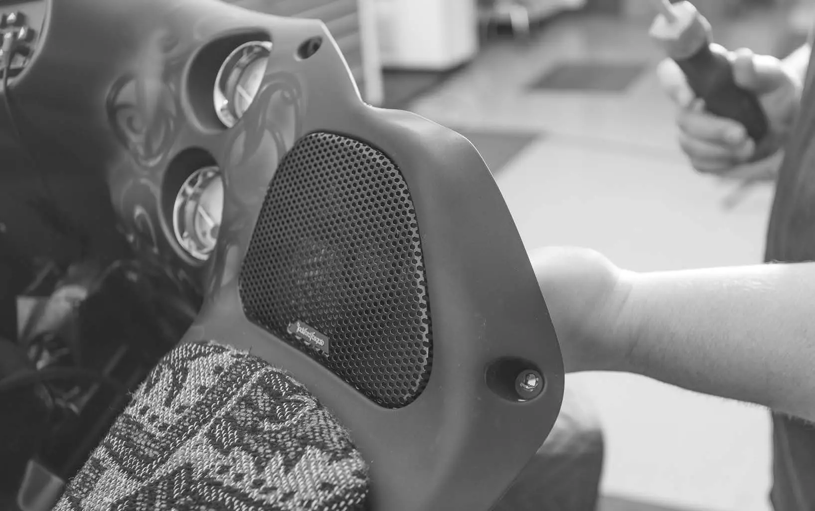 Rockford-Fosgate-TMS6RG-6.5-Full-Range-Fairing-Speakers-fig-14