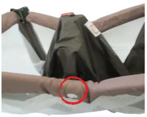 Love n Care 723250 Sleep n Playland Travel Cot - buttons on