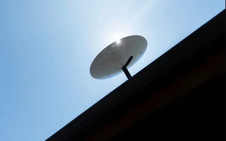 Starlink Circular Internet Dish Accessories Installation Guide Starlink Circular Internet Dish Accessories Installation Guide