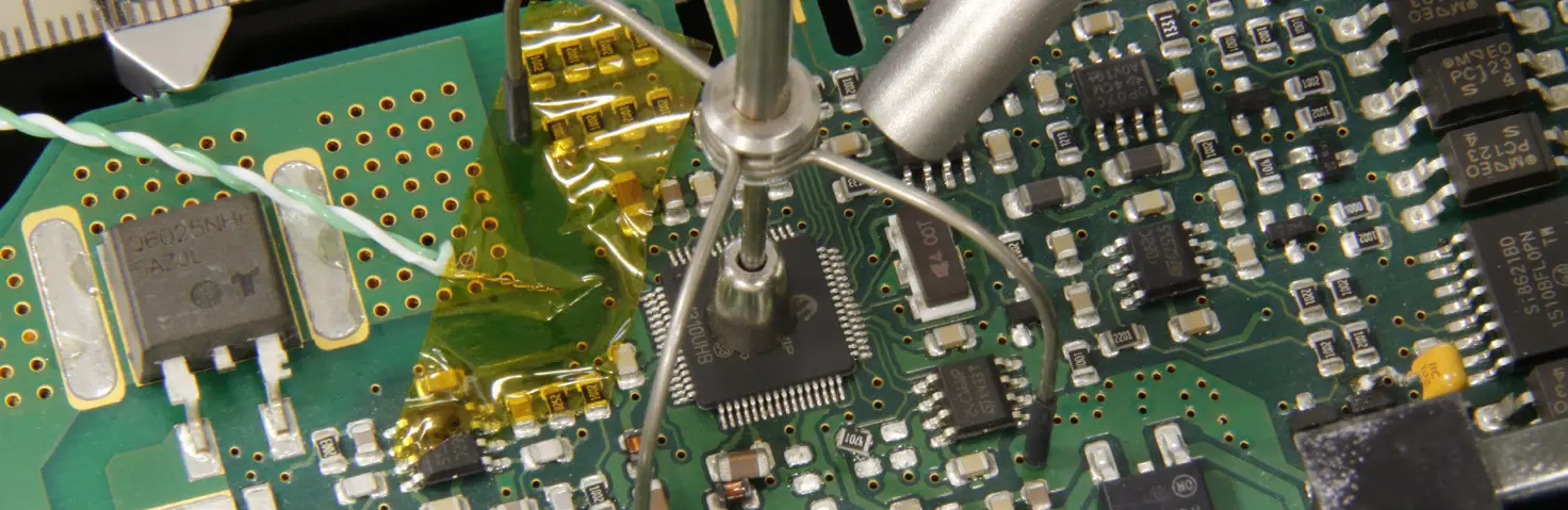 JBC-TESE-QA-Precision-Hot-Air-Station-extractor-desk-24