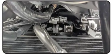 EA47-YOSHIMURA-Race-Series-Yamaha-MT-09 AT2-Stainless-Steel-Full-System-FIG11