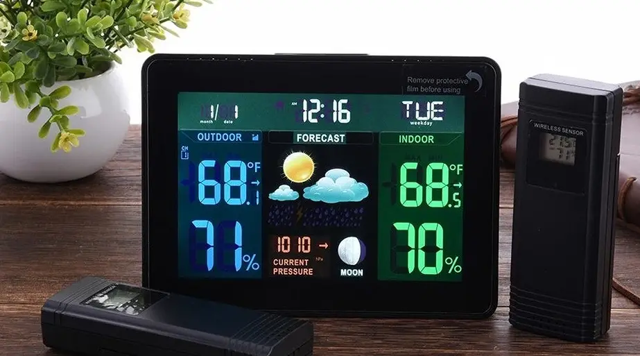 National Geographic 9070710 Va Colour Rc Weather Station Instruction Manual National Geographic 9070710 Va Colour Rc Weather Station Instruction Manual