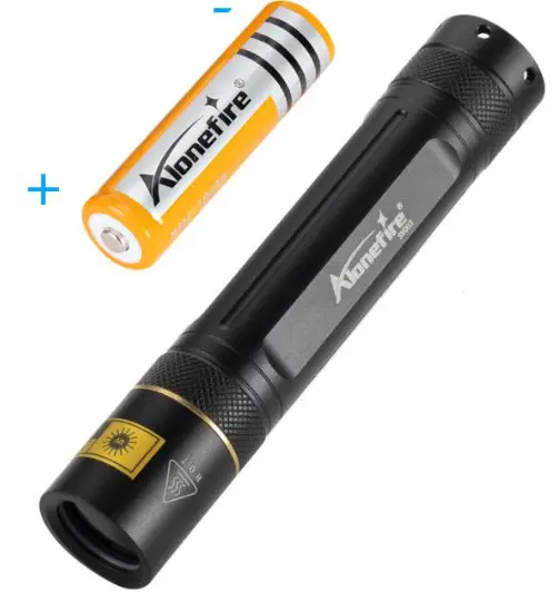 ALONEFIRE SV003 UV Flashlight-Install Battery