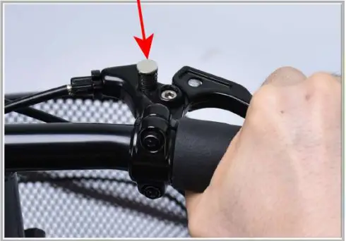 OasisSpace-OS-28KLD-KW-9252-B-Solid-Knee-Walker-500lbs-7