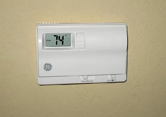 Aube Programmable Thermostat Th104plus Owner's Manual Aube Programmable Thermostat Th104plus Owner's Manual