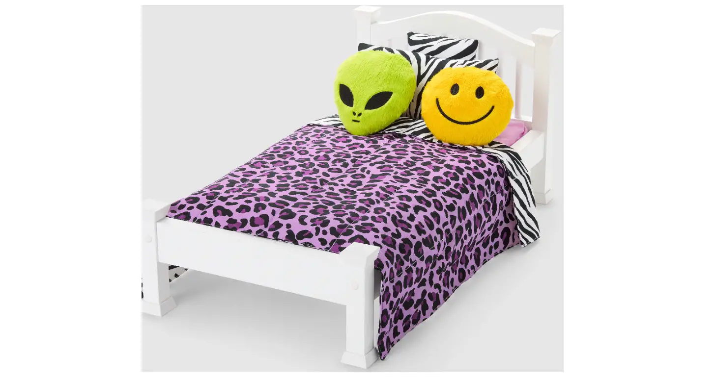 American Girl Hnr82 Nicki's Bed And Animal Print Bedding Set Instructions American Girl Hnr82 Nicki's Bed And Animal Print Bedding Set Instructions