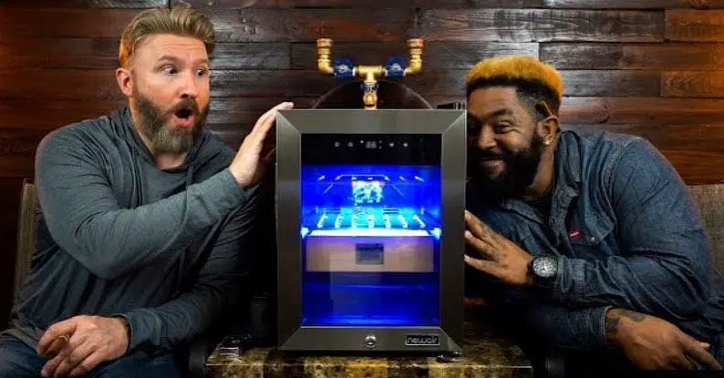 Newair Nch250ss01 250 Count Thermoelectric Cigar Humidor Owner's Manual