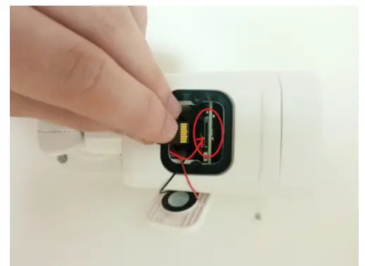 Zintronic-Inserting-SD-card-to-A-and-P-Camera-Series-FIG- (17)
