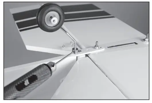 HORIZON HAN4775 Hanger 9 Ultra Stick - tighten the