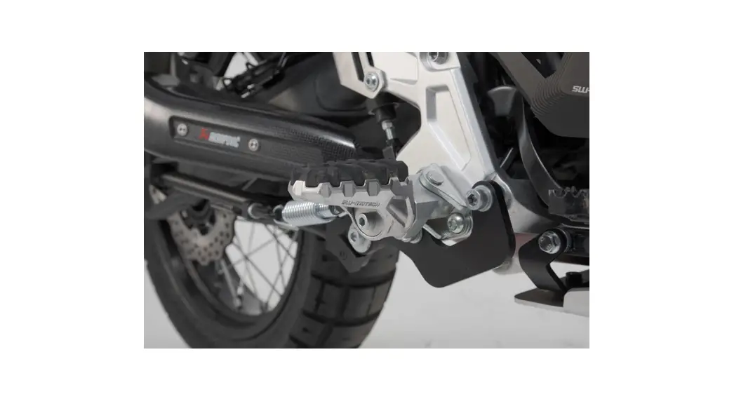 Sw-motech Frs.06.112.10200 Evo Footrest Kit For Yamaha Tenere 700 Instruction Manual Sw-motech Frs.06.112.10200 Evo Footrest Kit For Yamaha Tenere 700 Instruction Manual