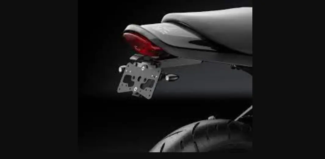 Rizoma Pt325 License Plate Holder User Manual