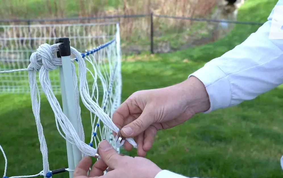 STARKLINE Electric Netting Kit - Lay Out The Posts 4