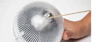 HOSELINK-USL330-Decorative-Solar-Garden-Globe-20LED-FIG-1