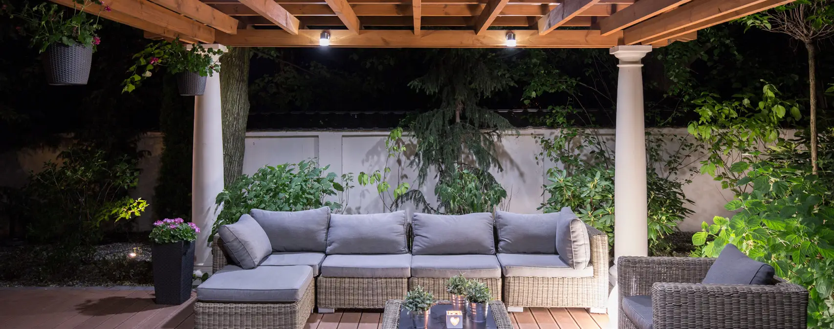 OSD AUDIO Forza 850T LUM 8 Inch Omni Directional Speaker with Integrated Landscape Lighting -