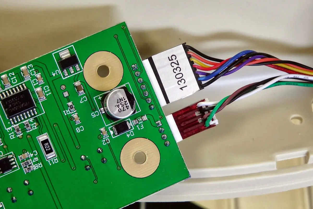 Litter-robot Lr3-8060 Connect Circuit Board Installation Guide