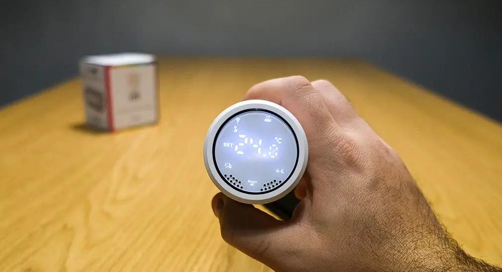 Immax Neo Smart Radiator Actuator Zigbee User Manual