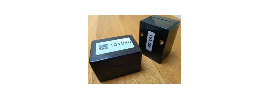 Sensize Dot-v14 Low-cost Tracker User Manual Sensize Dot-v14 Low-cost Tracker User Manual