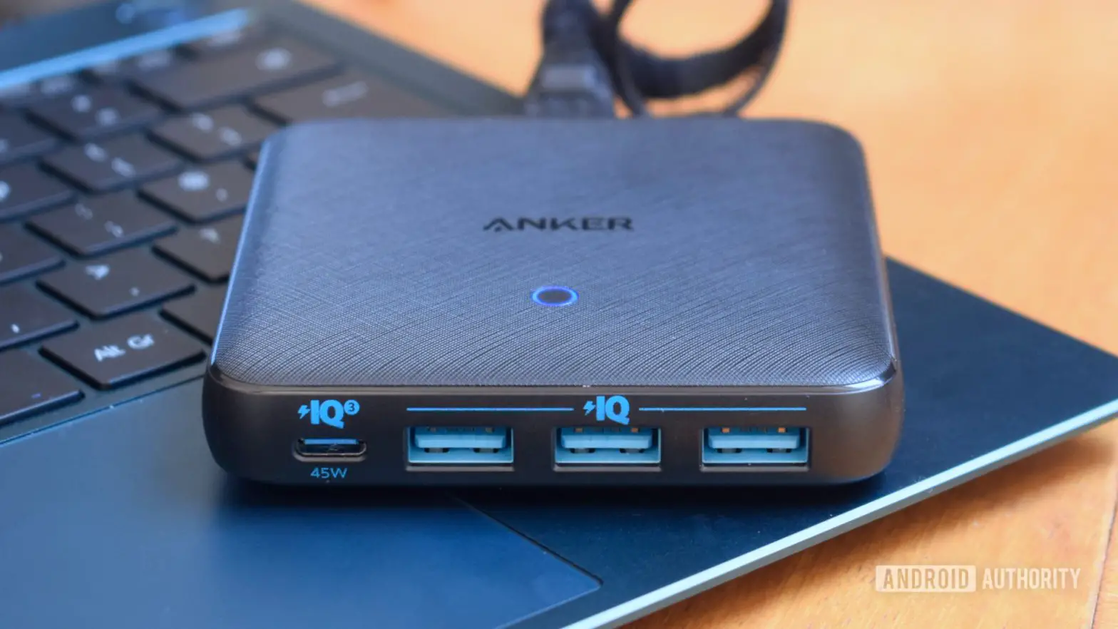 Anker A2046 Powerport Atom Iii 63w Slim User Manual Anker A2046 Powerport Atom Iii 63w Slim User Manual