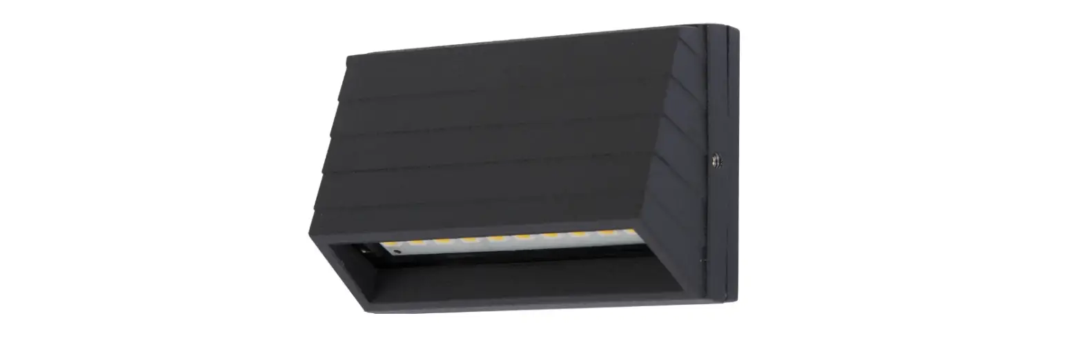 Beacon Lighting 220875 Ledlux Bond Mini Maxi Steplight Instruction Manual