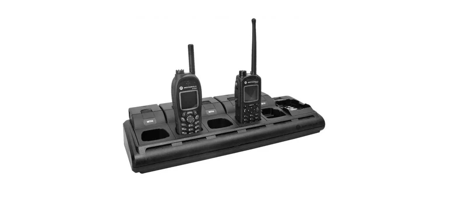 Motorola Nntn6899 Multi-unit Charger User Guide Motorola Nntn6899 Multi-unit Charger User Guide