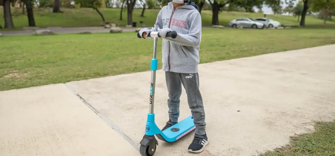 Gyroor Mini H30 Electric Assisted Scooter User Manual