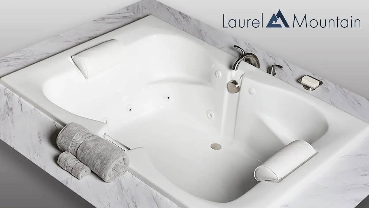 Whirlpools Laurel Mountain Bathtub User Manual