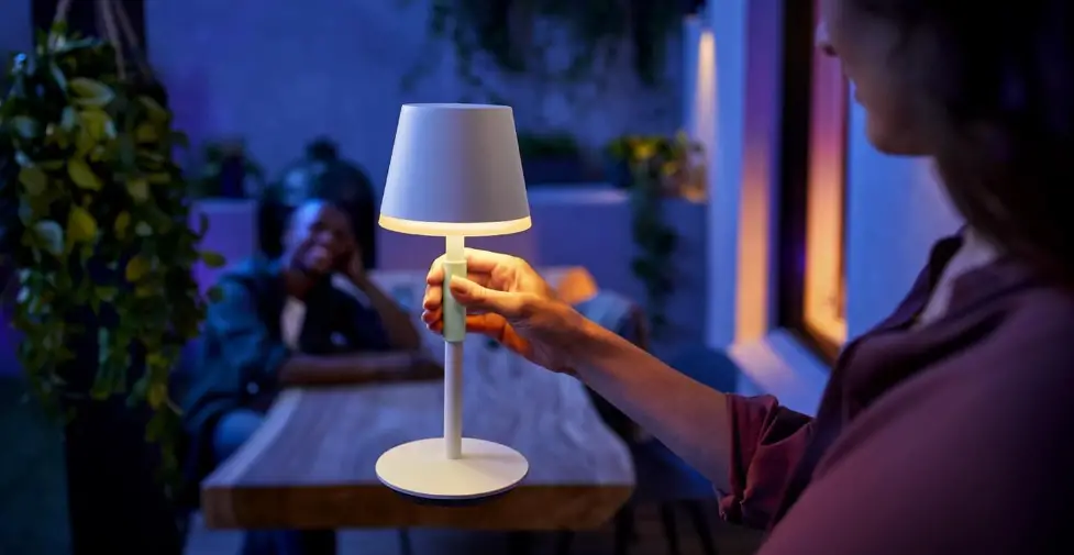 Philips Go Portable Table Lamp User Manual Philips Go Portable Table Lamp User Manual