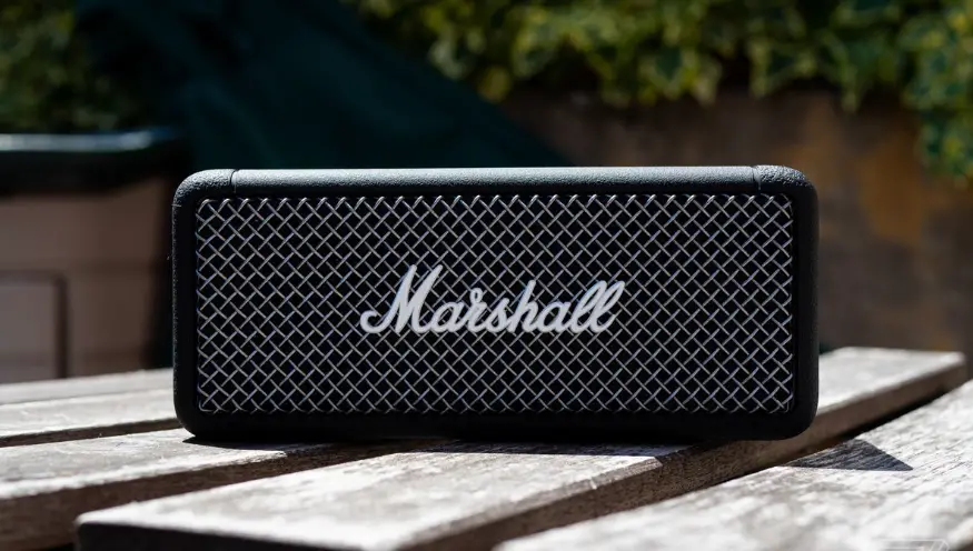 Marshall Embtonii Portable Loudspeaker User Manual
