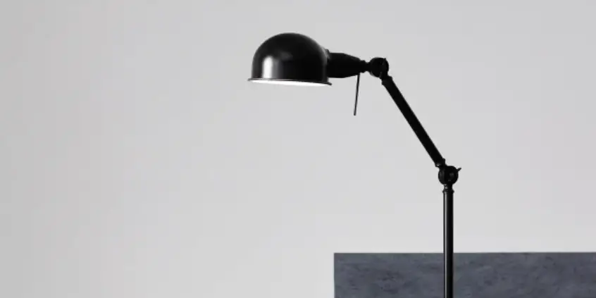 Lucci Decor 250749 Harrison Adjustable Table Lamp Instruction Manual