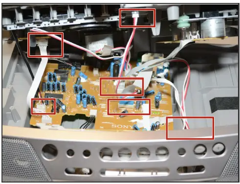 IFIXIT-CFD-S05-Sony-Radio-CD-Player-and-Cassette-Player-5