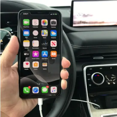 GENESIS 2022 G80 - PHONE PROJECTION 4