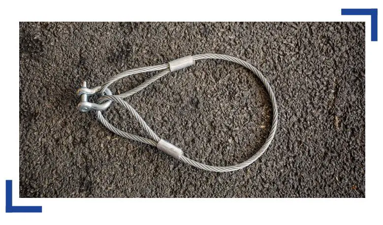 TARTER BR52 Bucket Rake - Using clevis, connect both ends of the short cable.