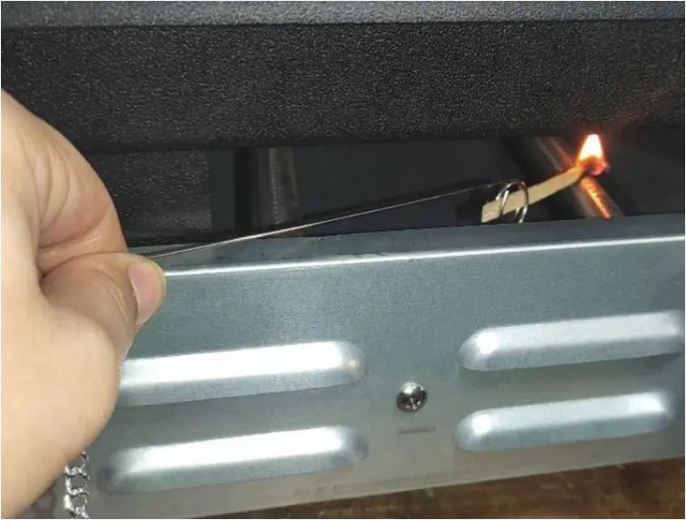 GP22TD - Manually Lighting Your Grill by Match