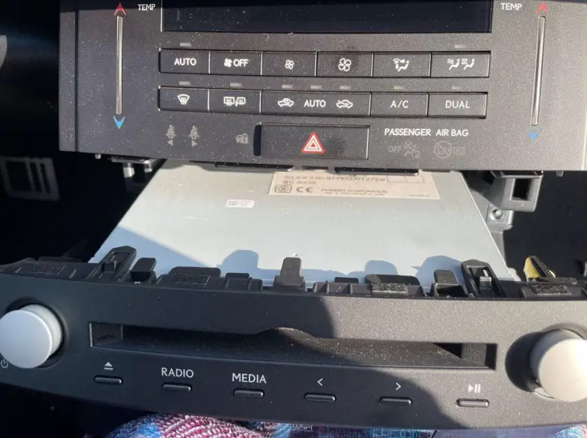 Detach the air conditioning