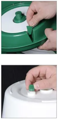 PREMIER1-54022519-QuikClean-Bucket-Waterer-fig-3