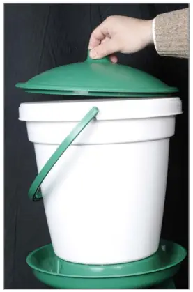 PREMIER1-54022519-QuikClean-Bucket-Waterer-fig-6