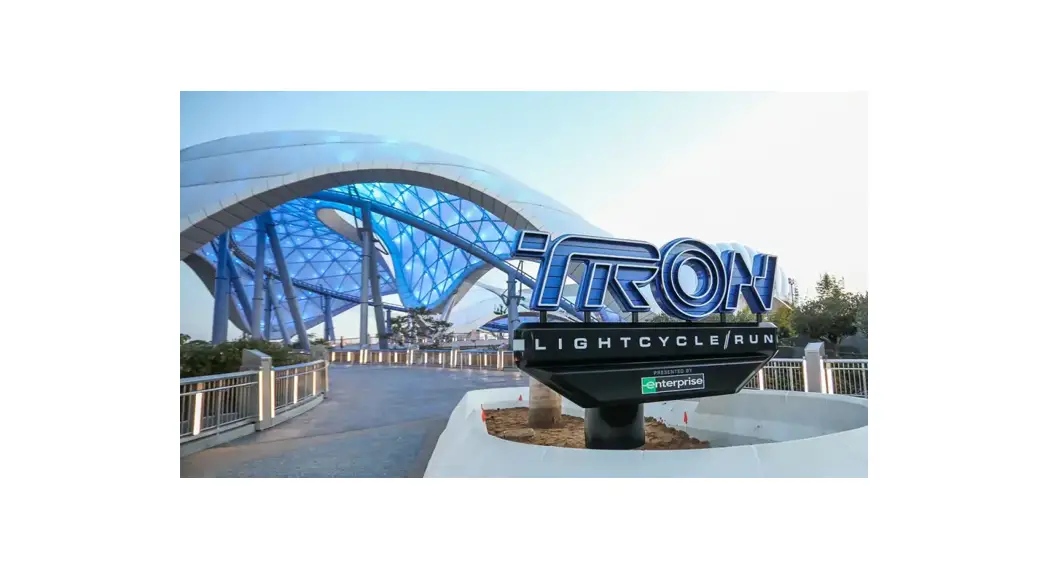 Tron Ttr23 Lightcycle Track Set User Manual Tron Ttr23 Lightcycle Track Set User Manual