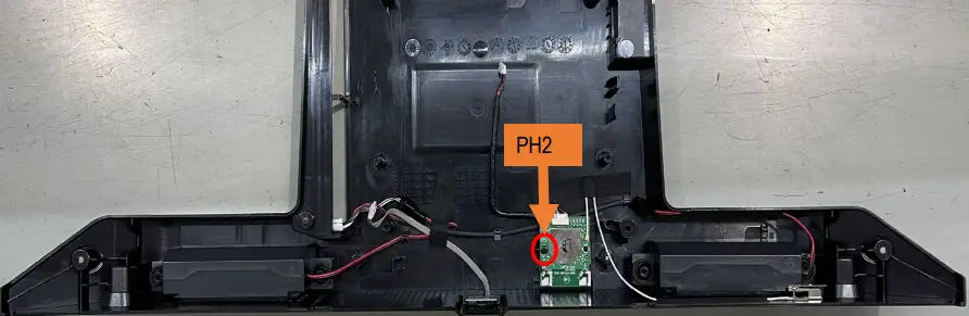 METZ 32MTC6100Y Full HD LED TV A3