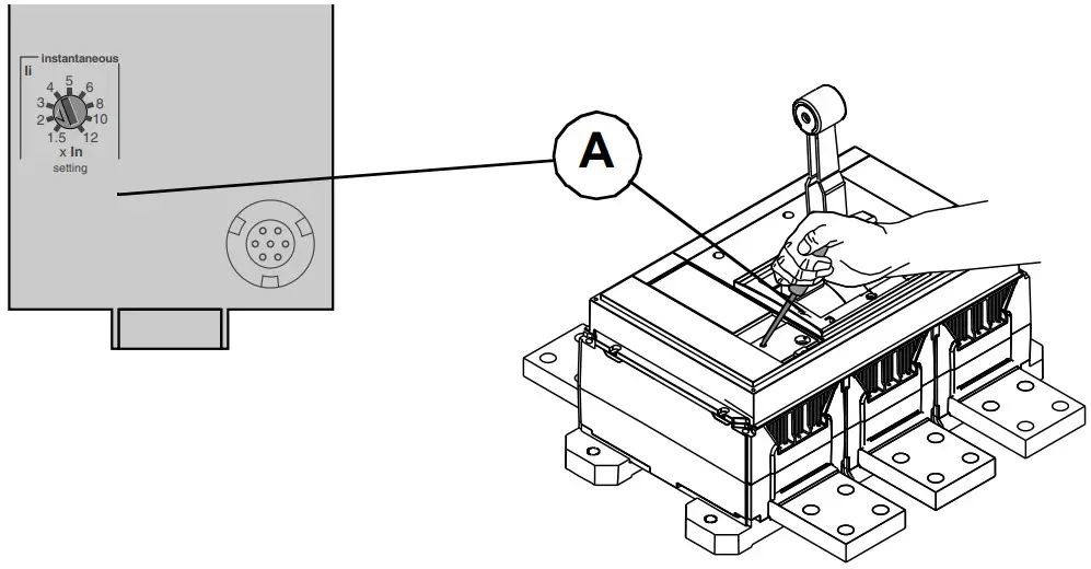 Schneider Electric PowerPacT R Frame and NS1600b NS3200 Circuit Breaker - Unit Adjustment