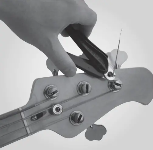 D Addario Bass Pro-Winder String Winder 1