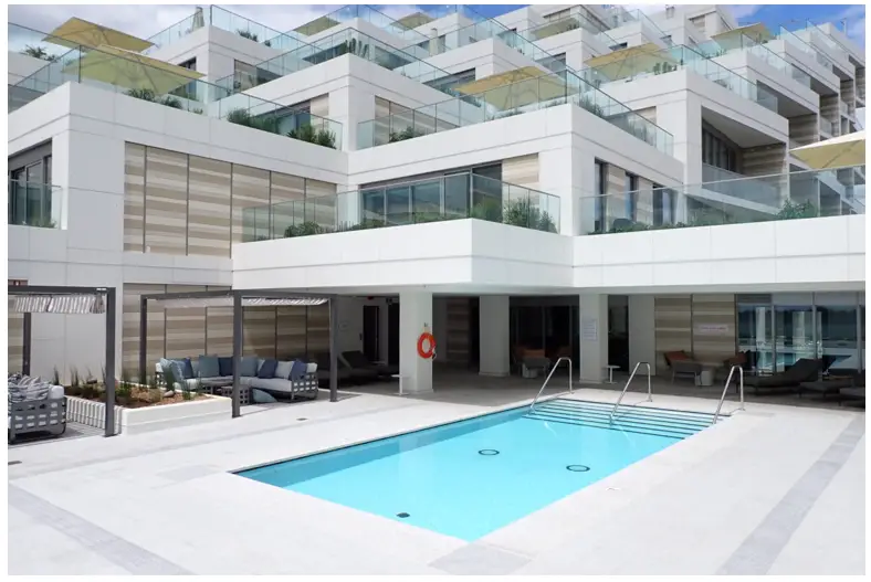 LIV NORTH CF Terrace - fig1