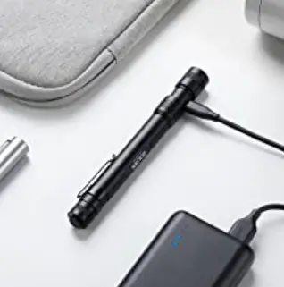 Anker-AK-T1424012-Pen-Flashlight-fig-2