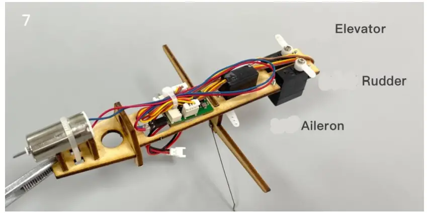 Makerfire MinimumRC Tigermoth DH-82A Micro Scale 4CH 360mm RC Airplane - Figure 7